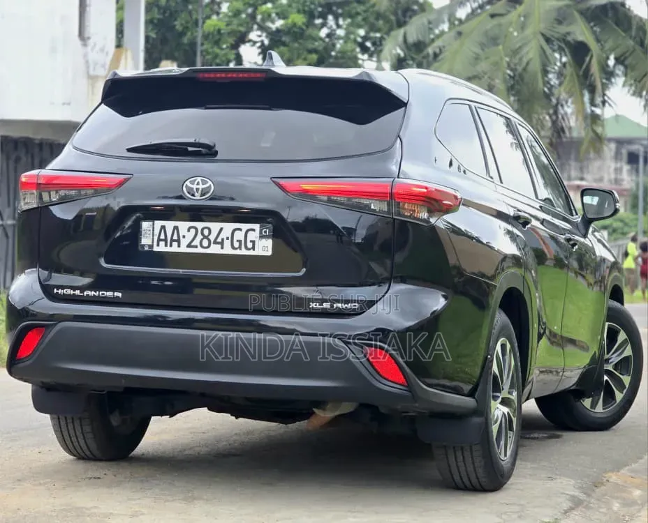 Toyota Highlander 2021 Gris