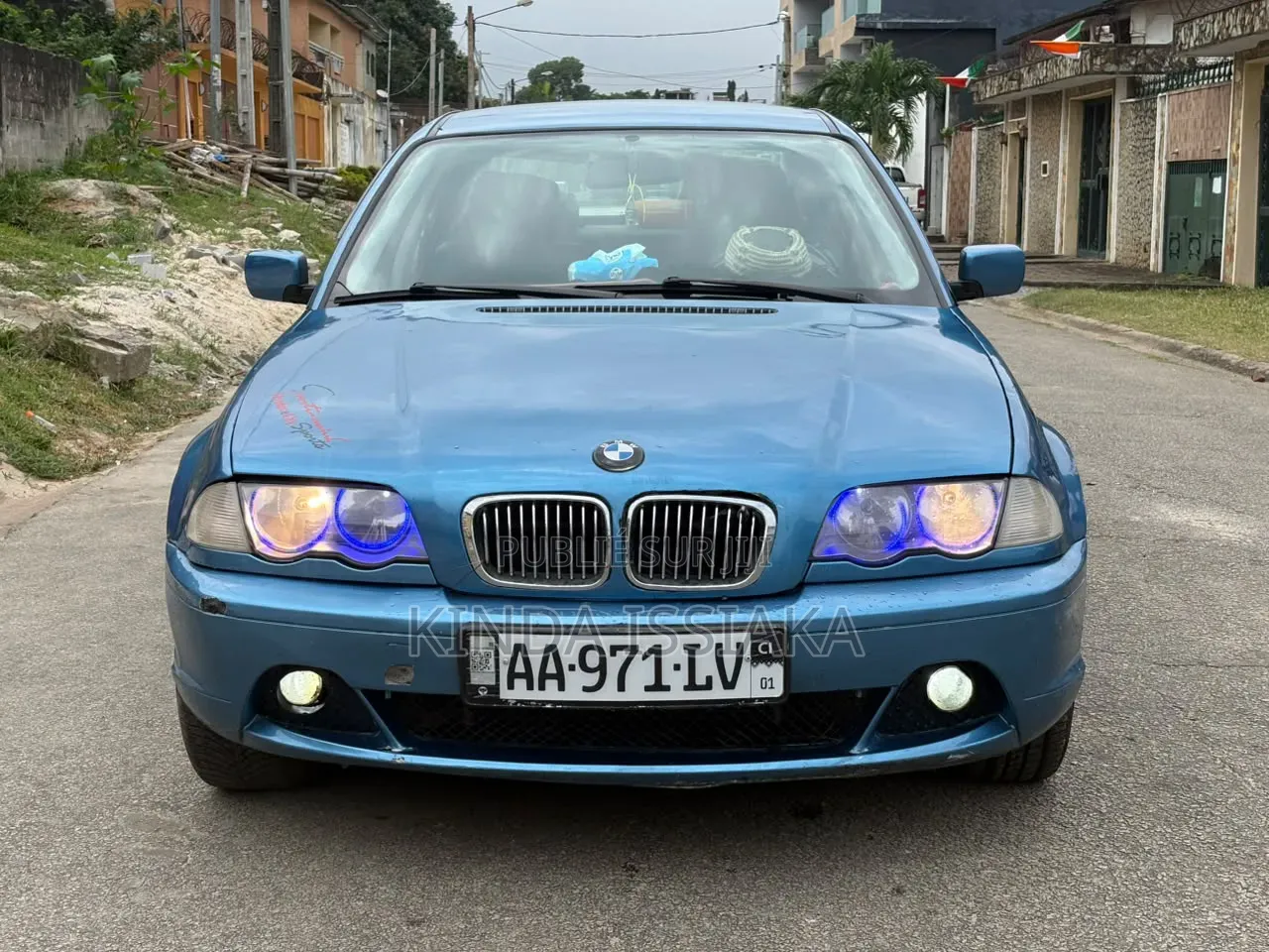 BMW 318i 2002 Bleu