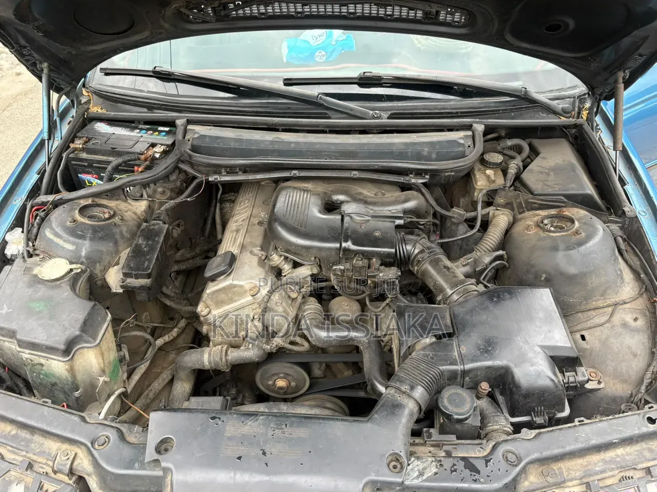 BMW 318i 2002 Bleu