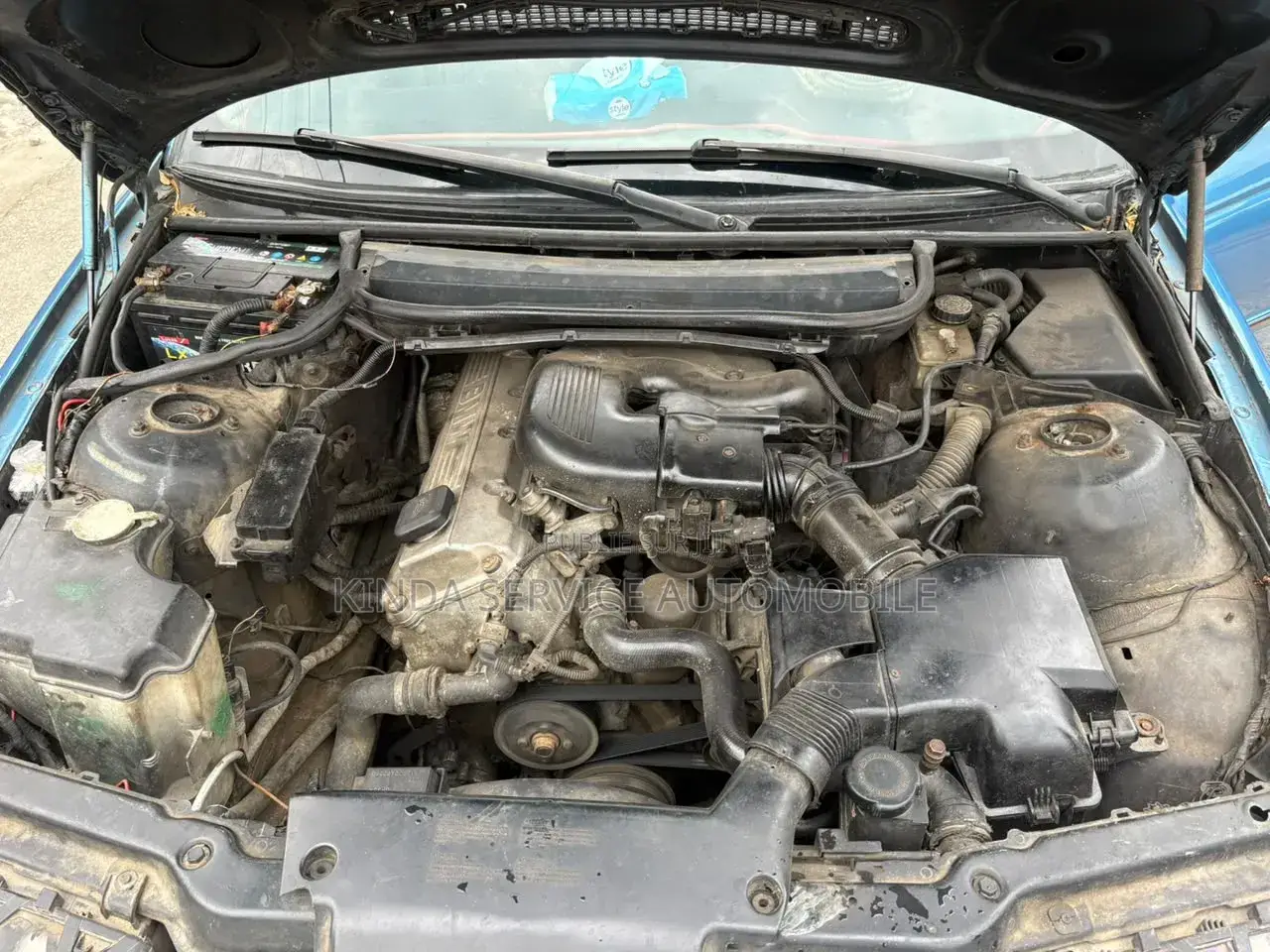 BMW 318i 2002 Bleu