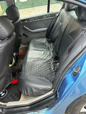 BMW 318i 2002 Bleu