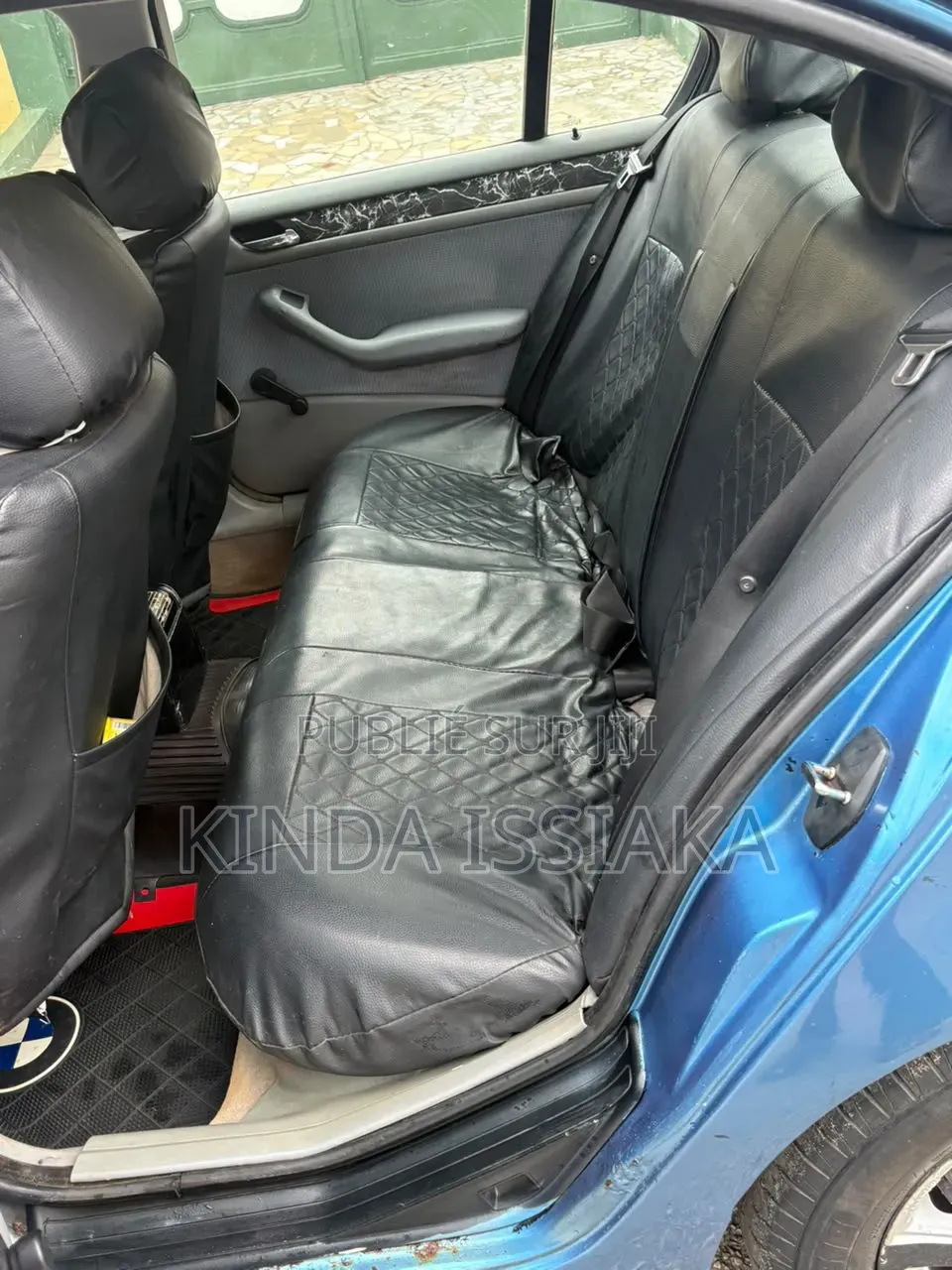 BMW 318i 2002 Bleu
