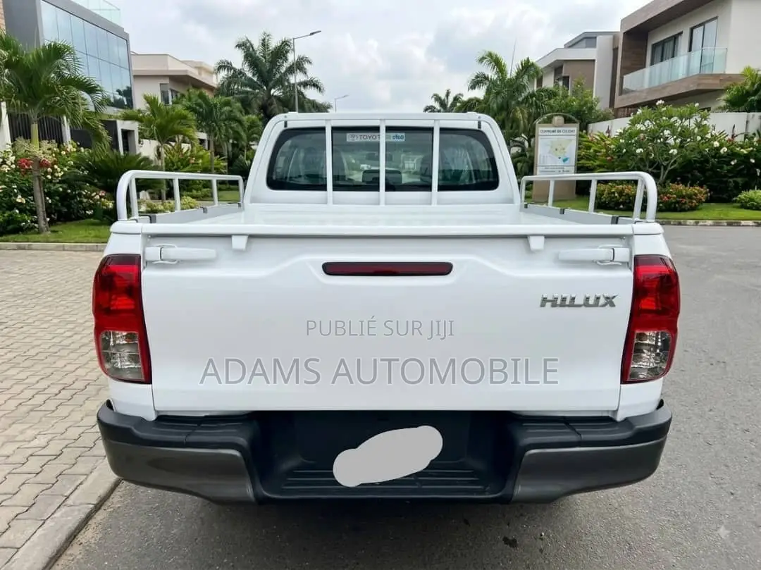 Toyota Hilux 2024 Blanc