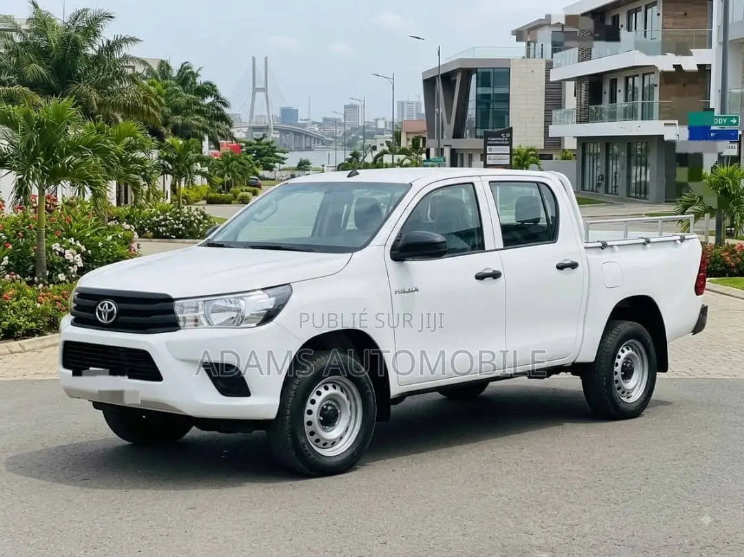 Toyota Hilux 2024 Blanc