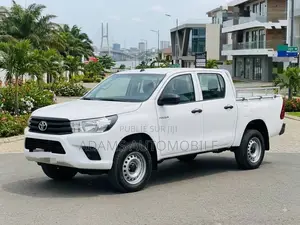 Toyota Hilux 2024 Blanc