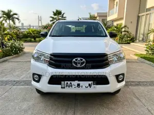 Toyota Hilux 2024 Blanc