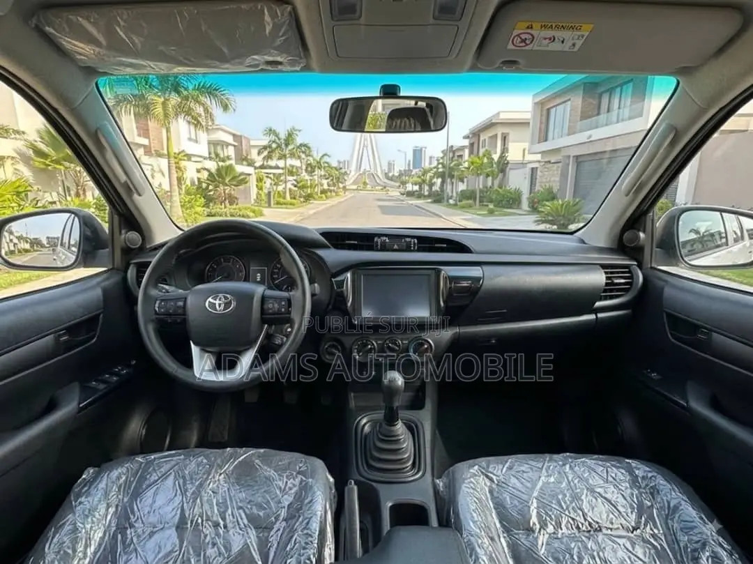 Toyota Hilux 2024 Blanc