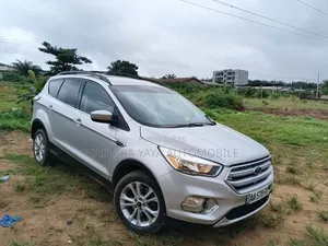 Ford Escape 2020 Gris
