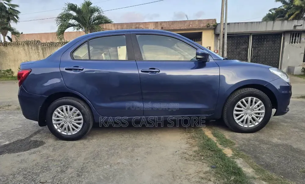 Suzuki Dzire 2023 Bleu