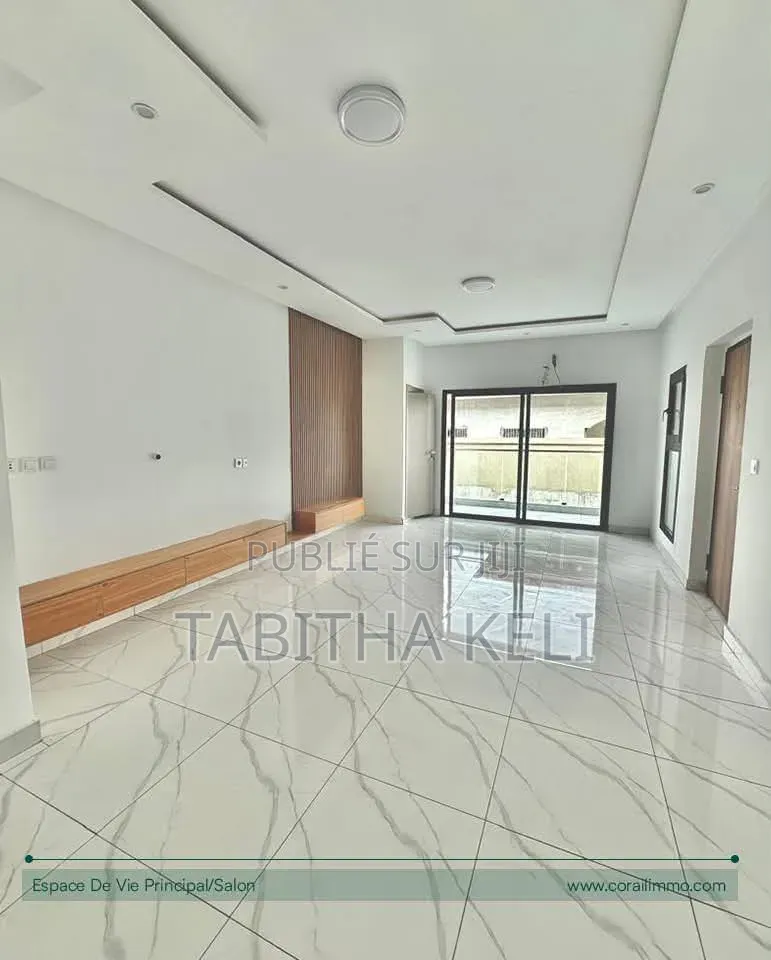 3chbre Appartement dans Cocody à Louer