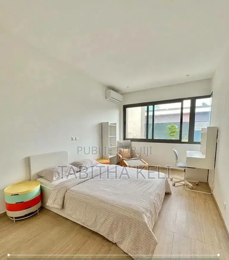 4chbre Duplex dans Cocody à Louer