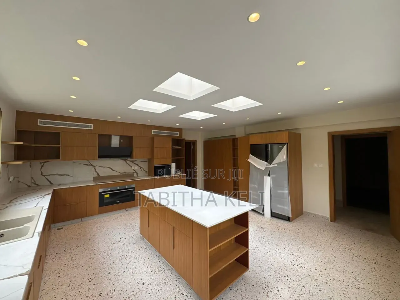 8chbre Duplex dans Cocody à Louer