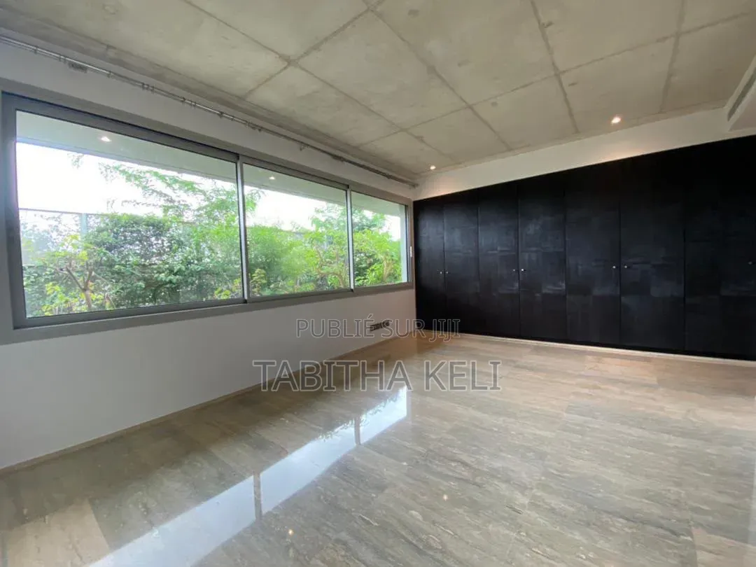 3chbre Appartement dans Cocody à Louer