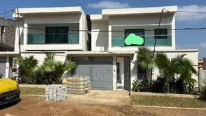 7chbre Duplex dans Cocody à Louer