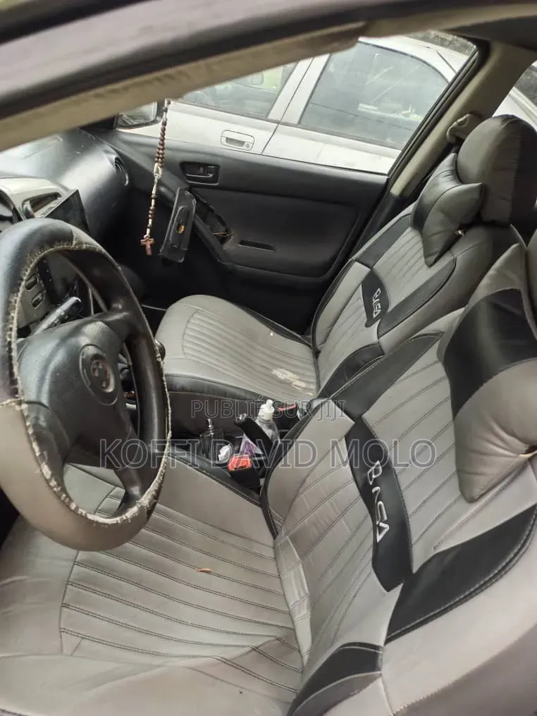 Toyota Matrix 2006 Gris