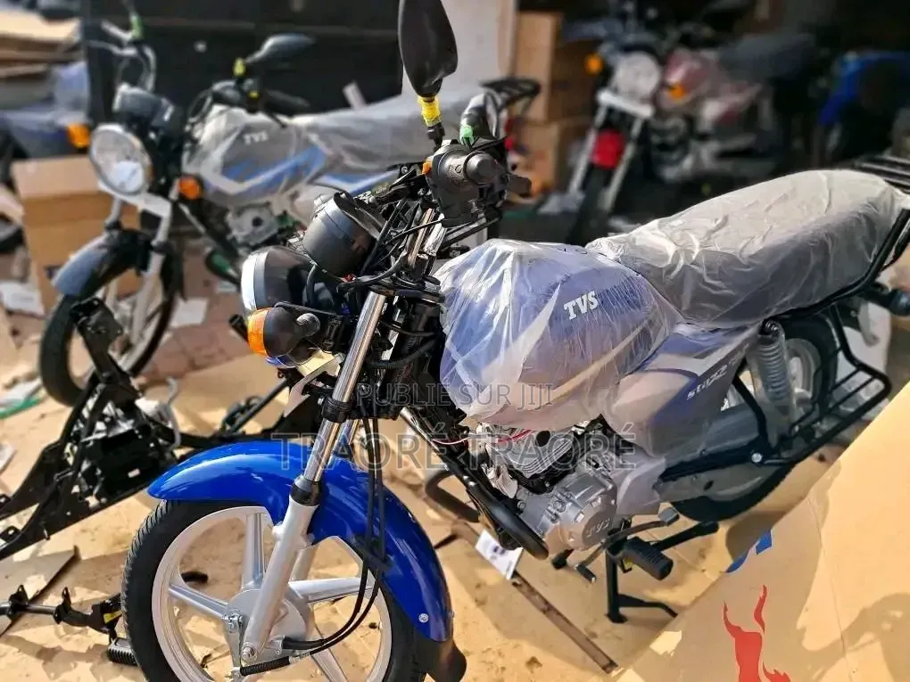 Nouveau TVS HLX 125 2024 Bleu