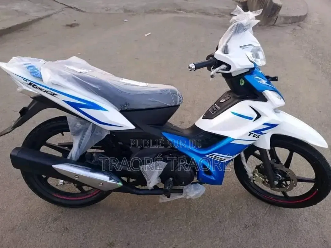 Nouveau TVS Rockz 125 2024 Bleu