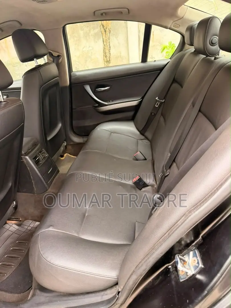 BMW 318i 2009 Noir