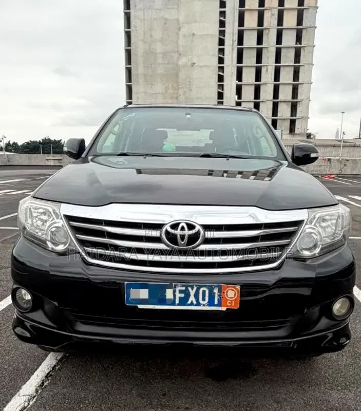 Toyota Fortuner 2013 Noir