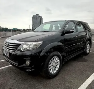 Toyota Fortuner 2013 Noir
