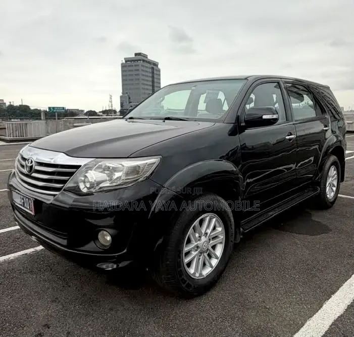 Toyota Fortuner 2013 Noir