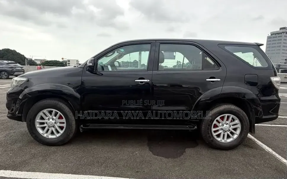 Toyota Fortuner 2013 Noir