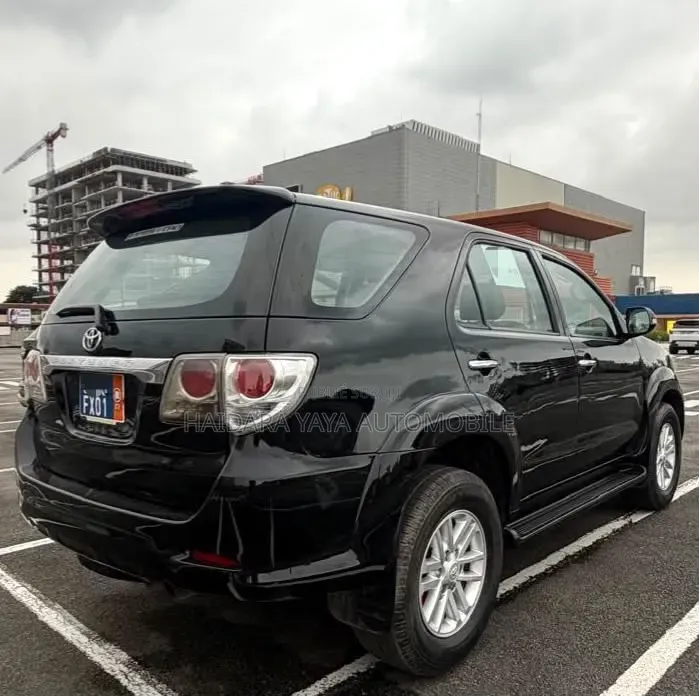 Toyota Fortuner 2013 Noir