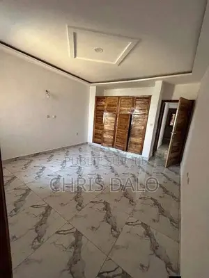 2chbre Appartement dans Roberson, Cocody à Louer