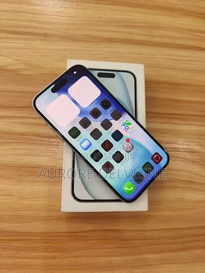 Nouveau Apple iPhone 15 128 GB Autre