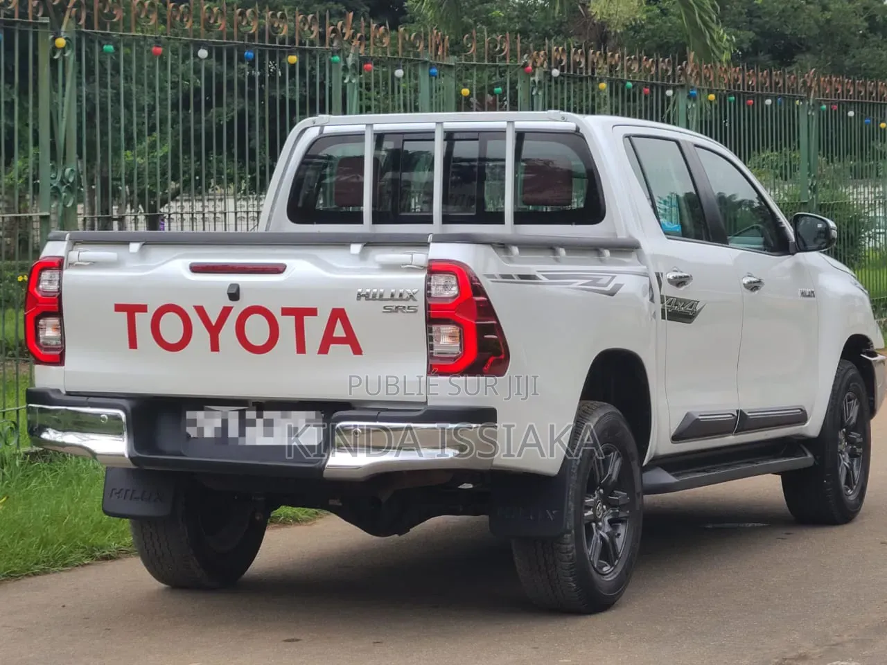 Nouveau Toyota Hilux 2026 Blanc cassé
