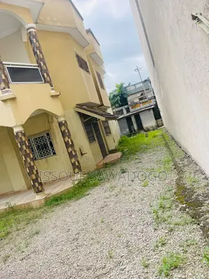 6chbre Duplex dans Isbank -Group, Cocody à Louer