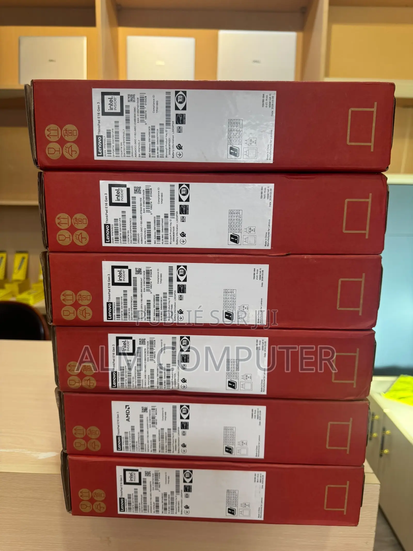 Nouveau Lenovo ThinkPad E16 Gen 3 16GB Intel Core Ultra 5 SSD 512GB