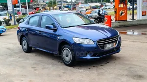 Peugeot 301 2014 Bleu