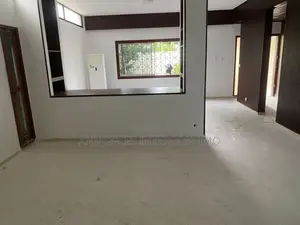 3chbre Duplex dans Interconfimo Sarl, Cocody à Louer