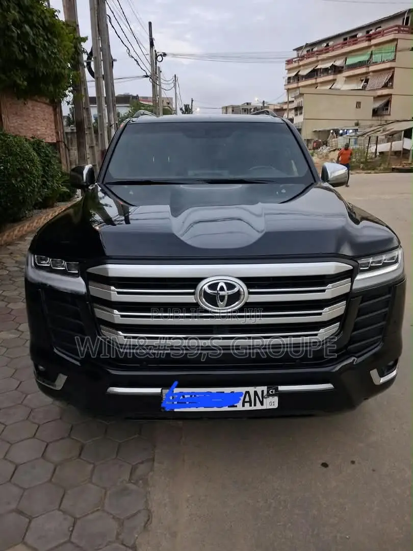 Nouveau Toyota Land Cruiser 2024 Noir