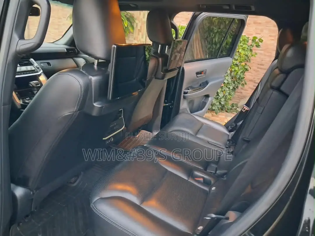 Nouveau Toyota Land Cruiser 2024 Noir