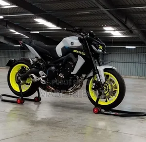 Nouveau Yamaha FZ 2023 Noir