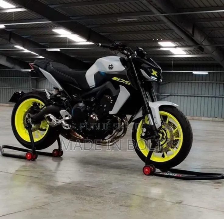 Nouveau Yamaha FZ 2023 Noir