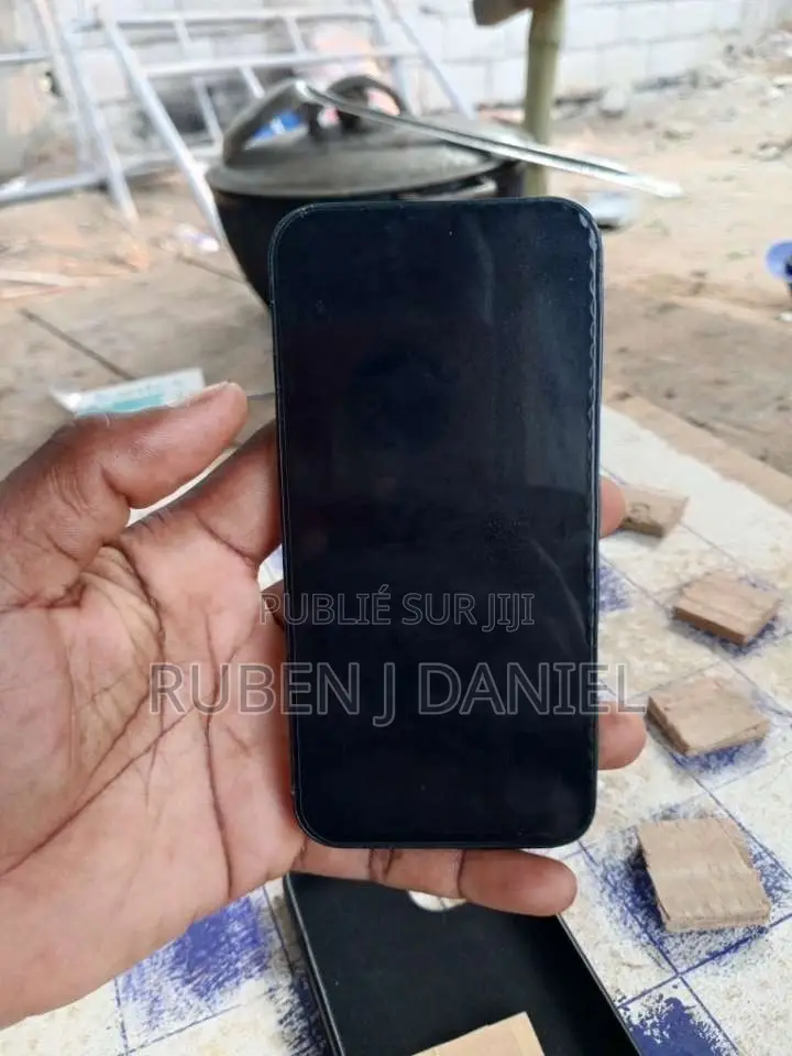 Apple iPhone 13 128 GB Bleu