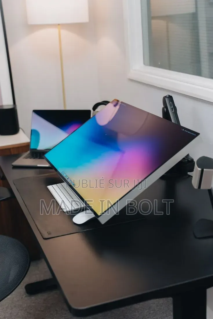 Nouveau Ordinateur portable Lenovo 3000 G530 18GB Intel Core i9 SSD 2T