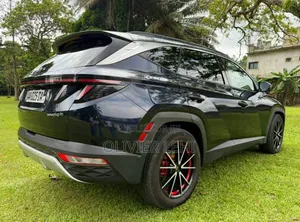 Hyundai Tucson Limited 2024 Gris