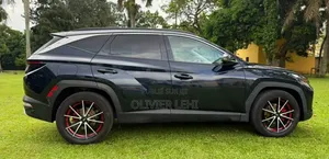 Hyundai Tucson Limited 2024 Gris