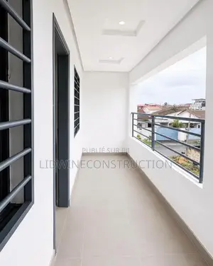 4chbre Maison de ville/terrasse dans Cocody à Vendre