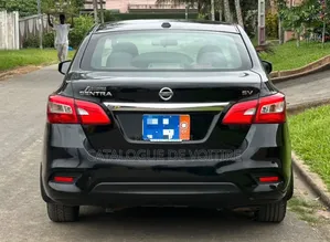 Nissan Sentra 2018 Noir