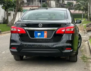 Nissan Sentra 2018 Noir