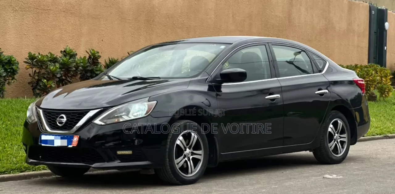 Nissan Sentra 2018 Noir