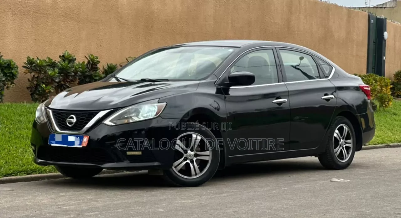Nissan Sentra 2018 Noir