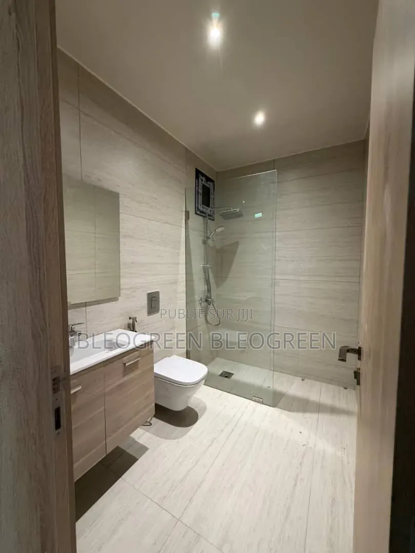 3chbre Appartement dans Bleogreen, Marcory à Vendre