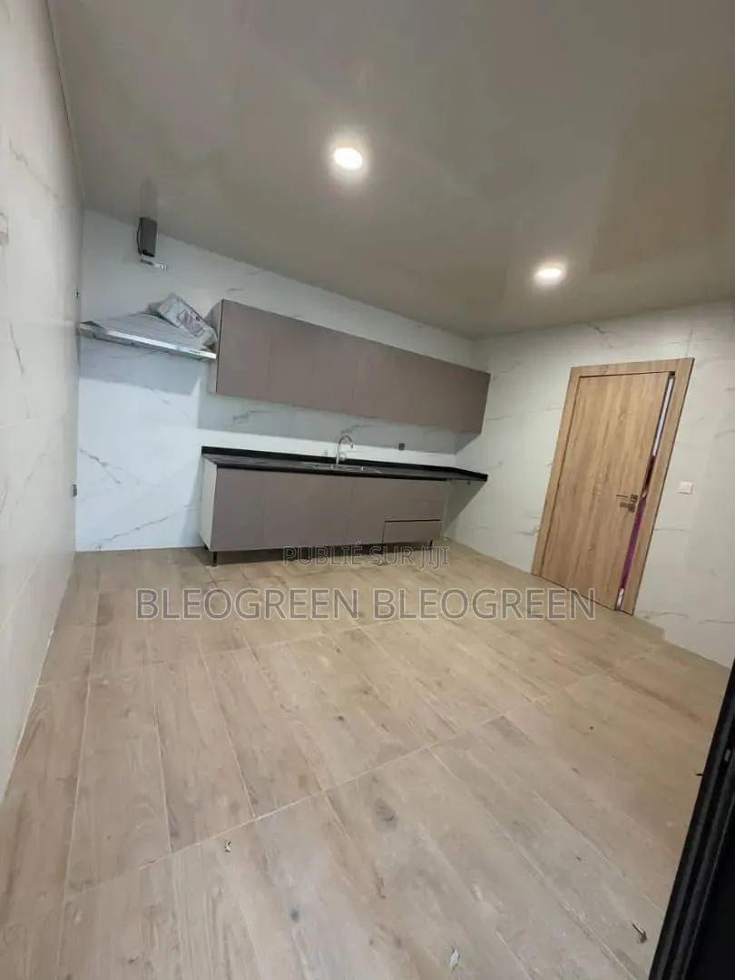 3chbre Appartement dans Bleogreen, Marcory à Vendre