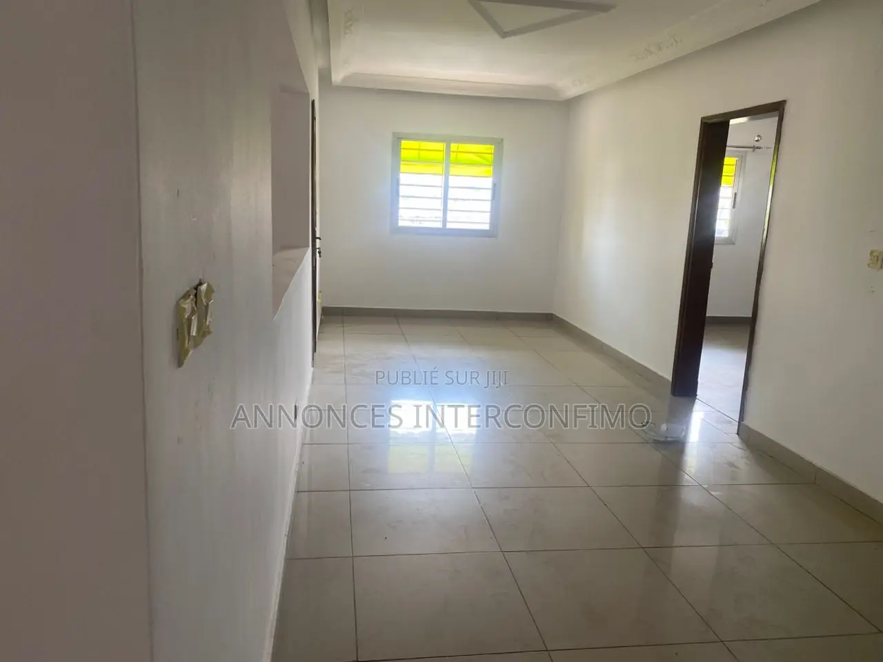 5chbre Duplex dans Interconfimo Sarl, Cocody à Louer